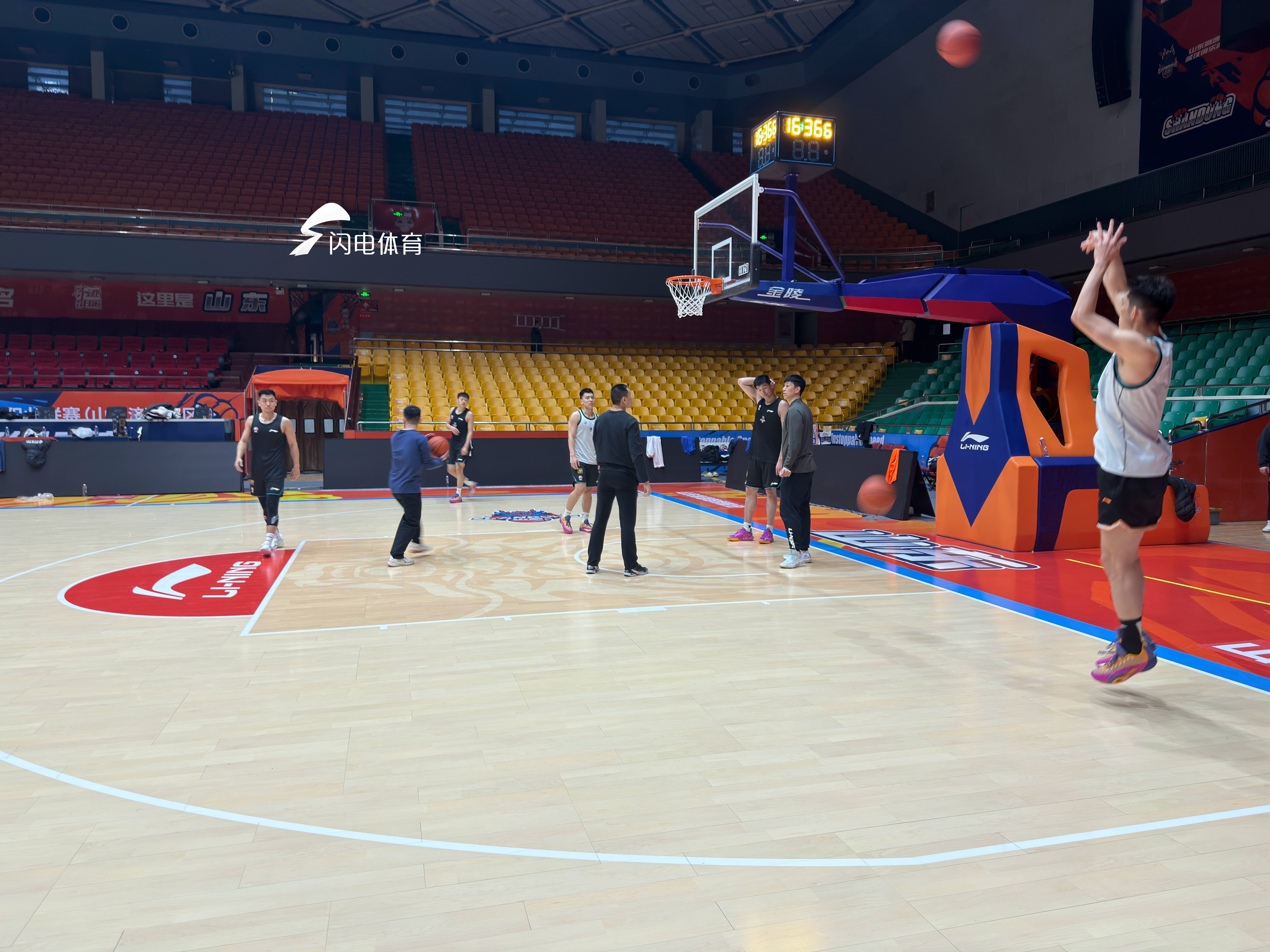 开云下载-山东高速男篮积极备战 第二阶段首战对阵江苏